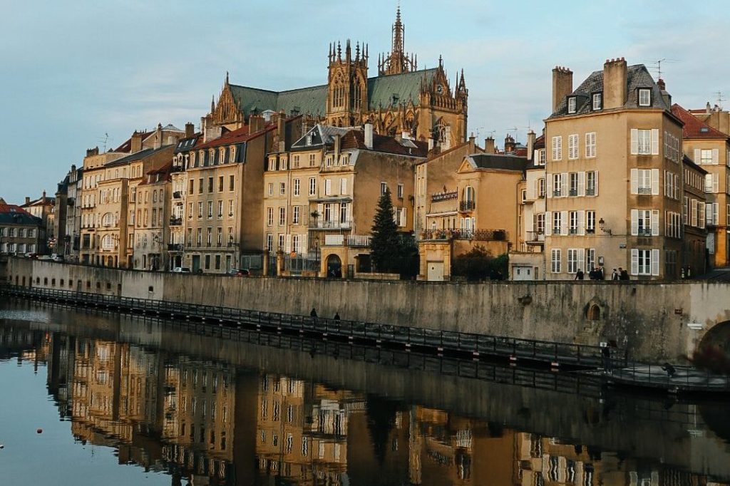 Rieka mosela a centrum mesta Metz