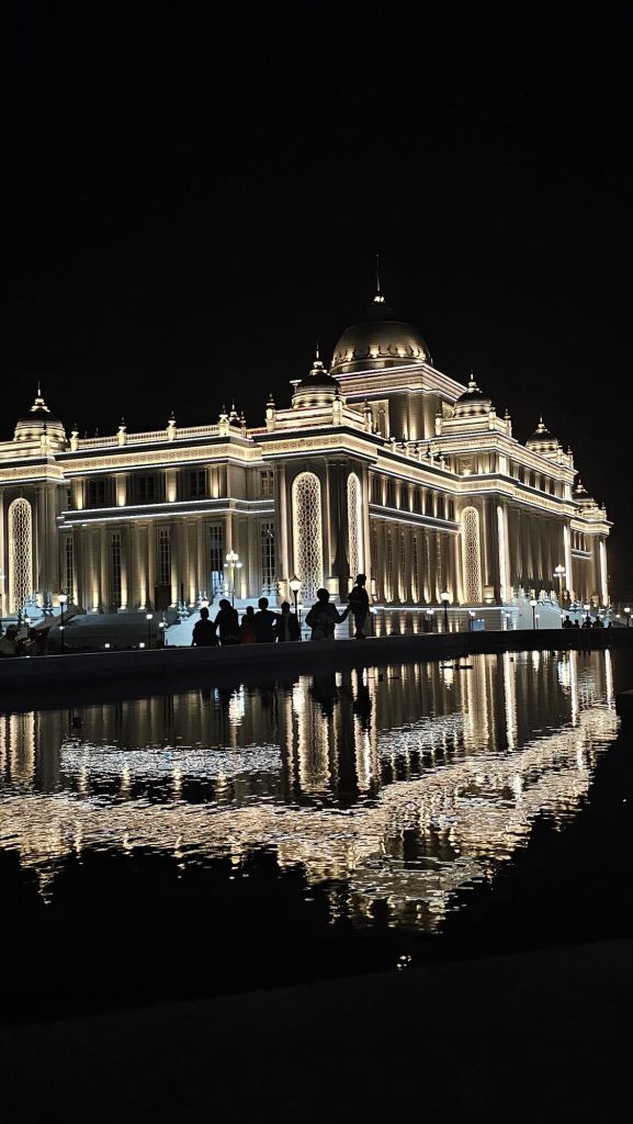 Budova parlamentu v Dušanbe 