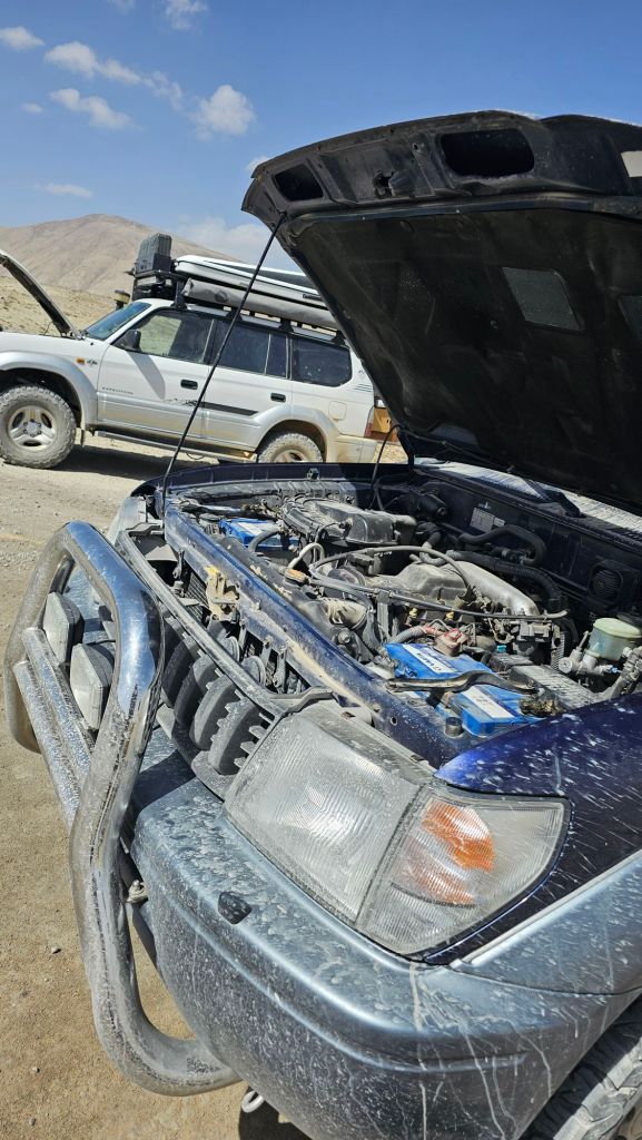 Toyota landcruiser a častý problém s posunutou baterkou