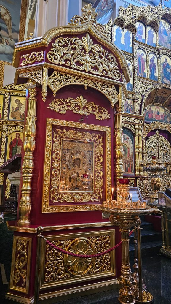 zlaté zdobenie kostola